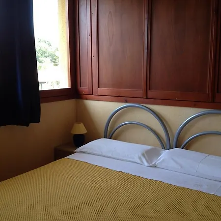 I Lentischi アパートホテル