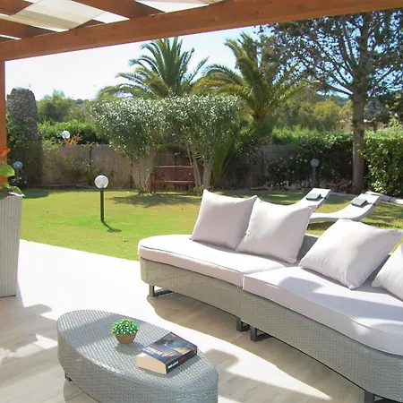 I Lentischi アパートホテル 4*