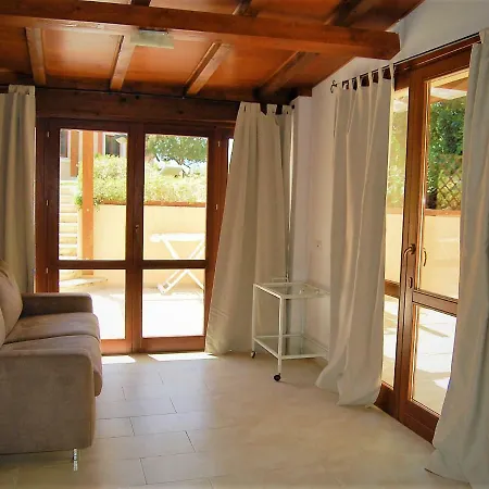 I Lentischi Aparthotel 3*