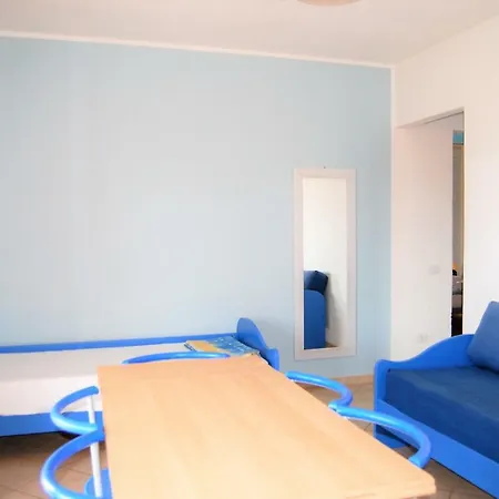 アパートホテル I Lentischi 4*